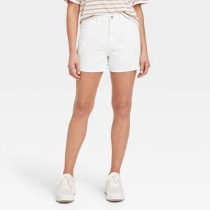 Mid-rise Boyfriend Jean Shorts